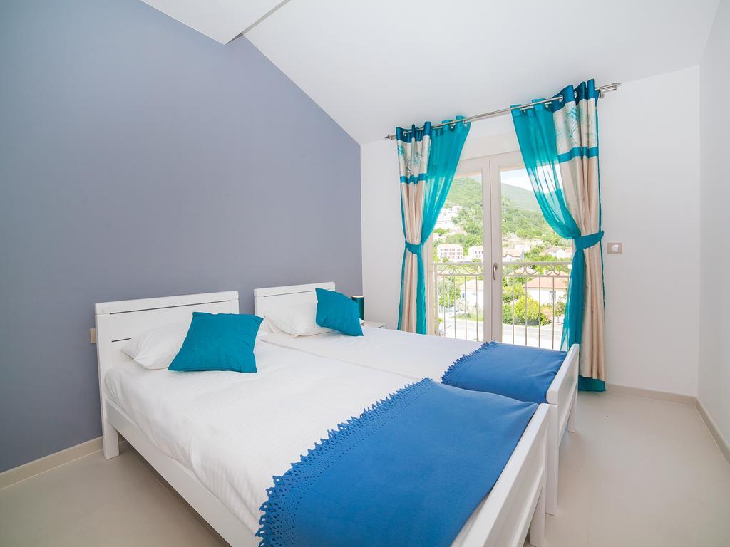 Sea Point Apart Hotel Tivat Exterior foto