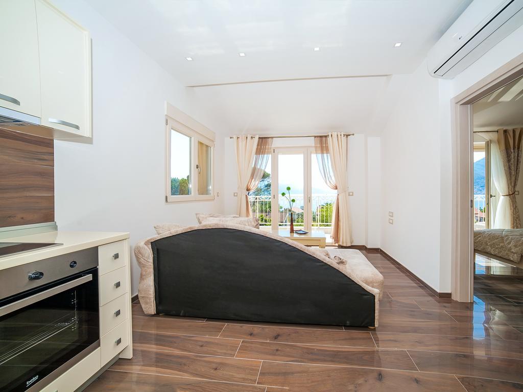 Sea Point Apart Hotel Tivat Exterior foto