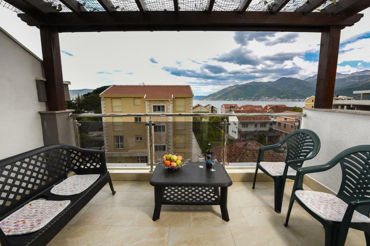 Sea Point Apart Hotel Tivat Exterior foto